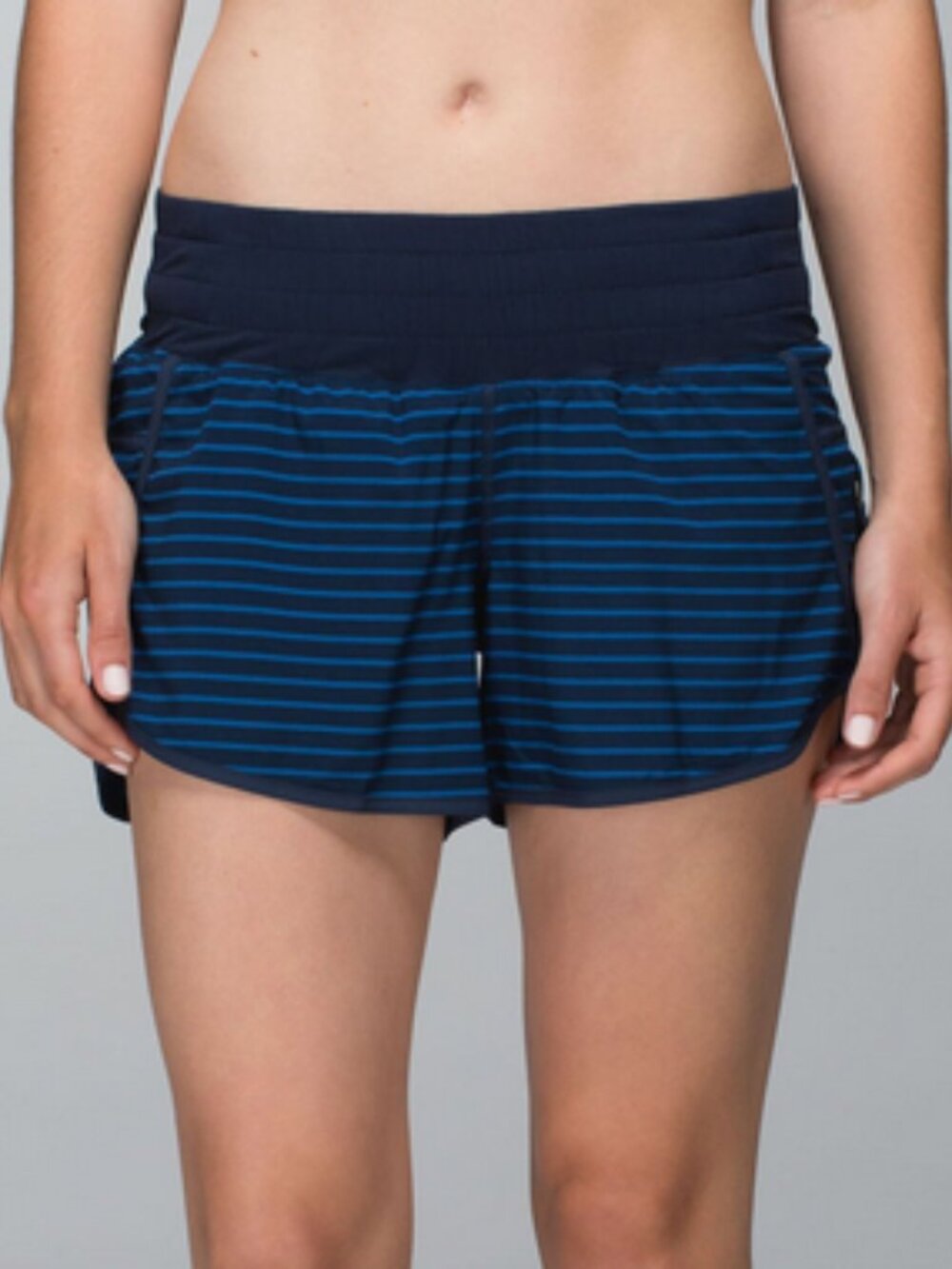 Lululemon Tracker Short II Blue Stripe Running Athletic Shorts Size 6